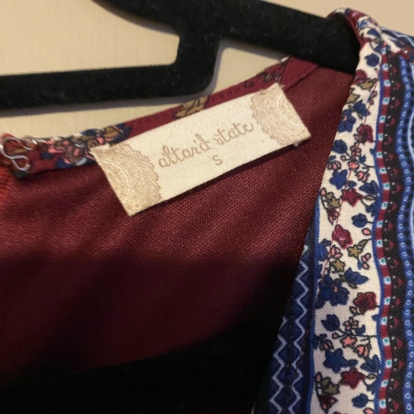 Altar’d state patterned dress with bell sleeves - Picture 3 of 3